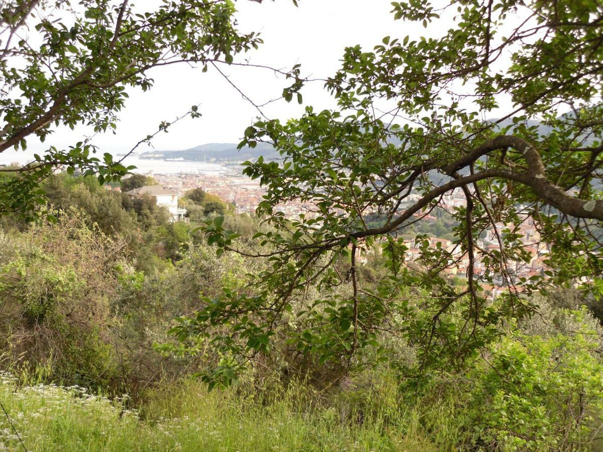 Apartment In The Green La Spezia Luaran gambar